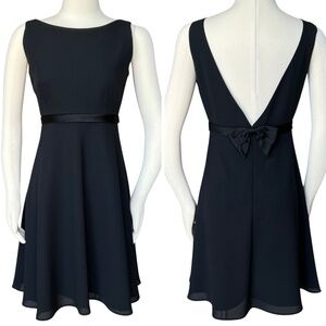 Laundry By Shelli Segal Black Crepe Open Back Cocktail Dress Size 8